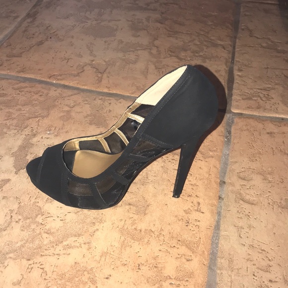 Mark & James Badgley Mischka Black Peep Toe Heels - Picture 4 of 8